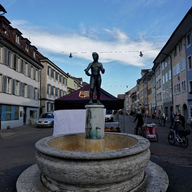 Travelling. &#769; (&#769;) (. Winterthur)      ,  ,    .     .
